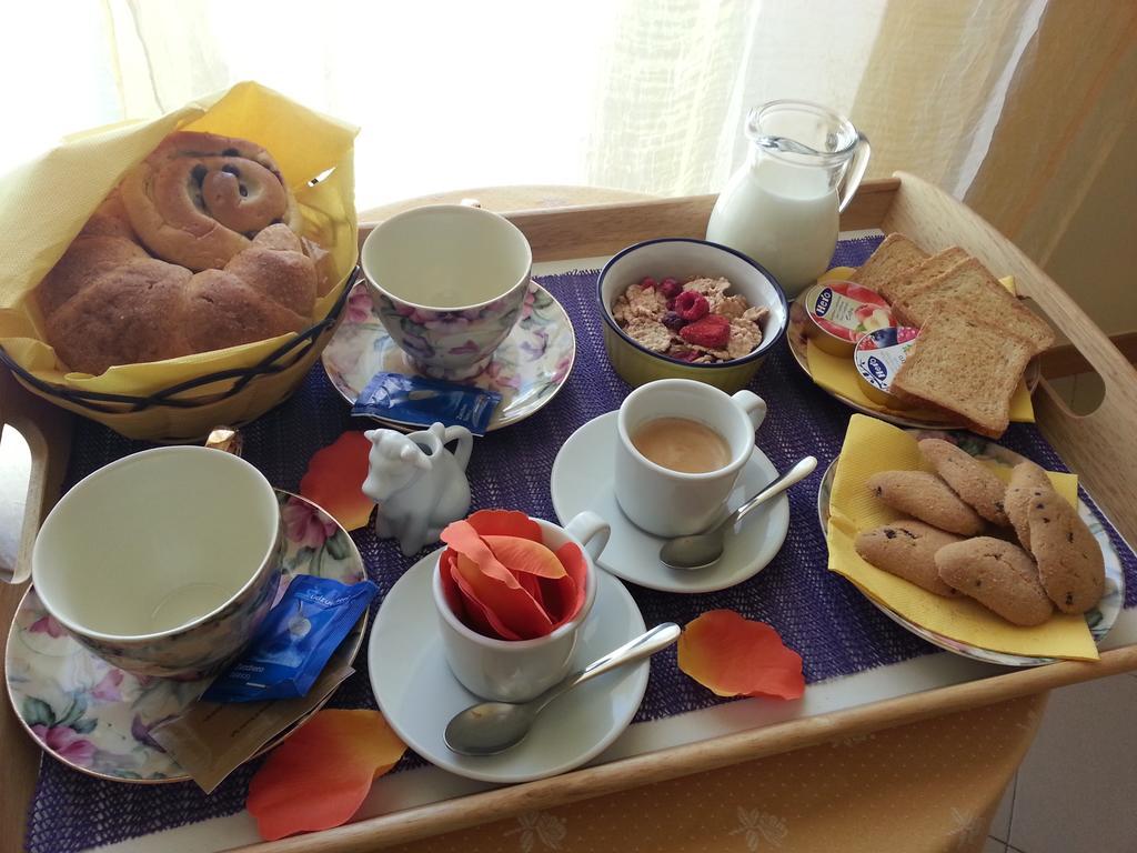 B&B Cupole&Campanili Рим Екстериор снимка